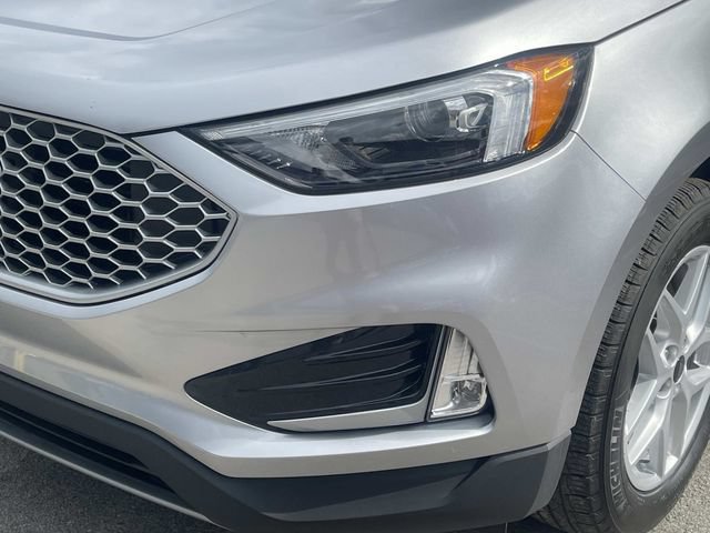 Certified 2024 Ford Edge SEL w/ Convenience Package AWD/4WD image 11