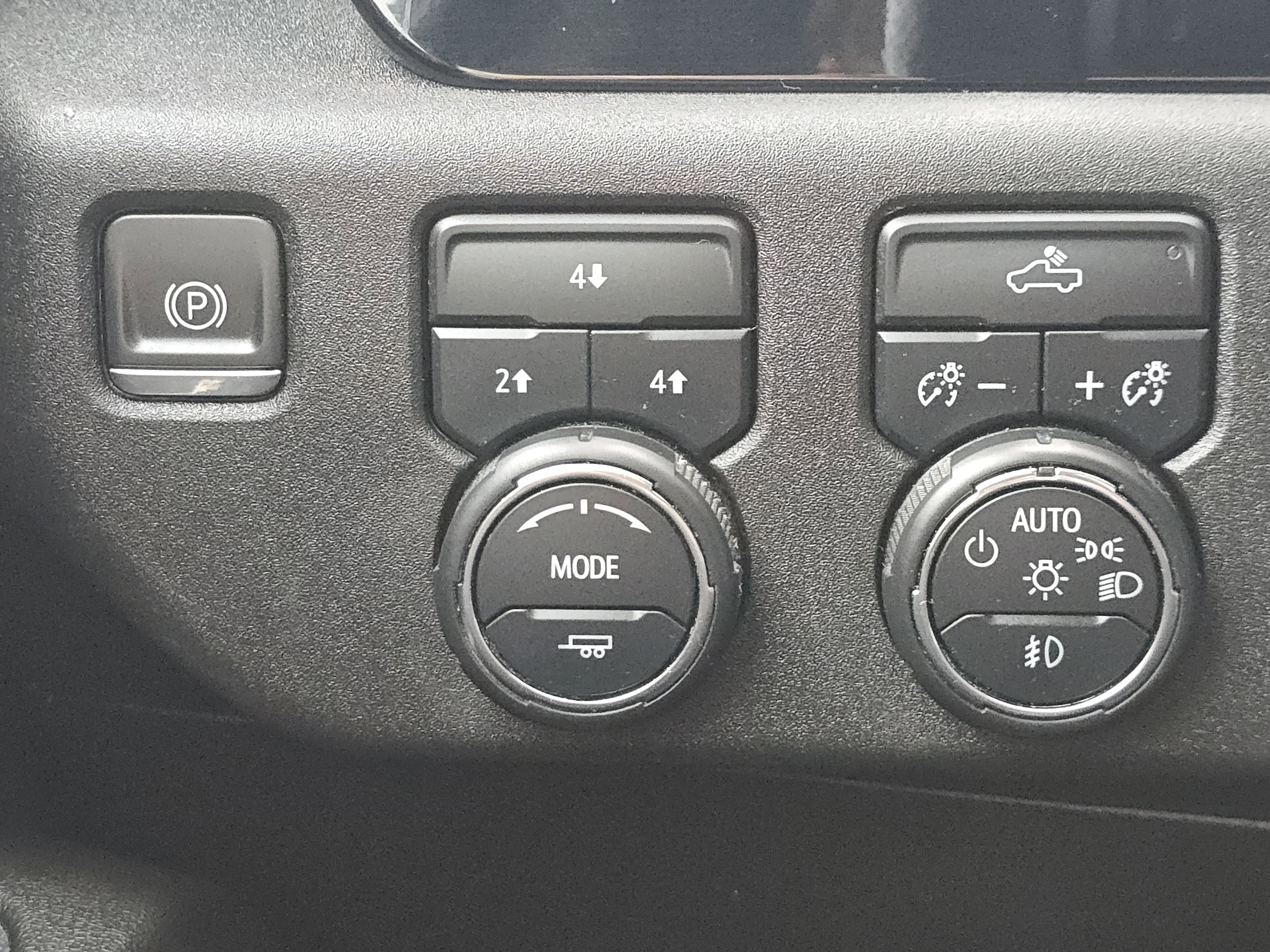 Used 2024 Chevrolet Silverado 3500 LT w/ Convenience Package image 21