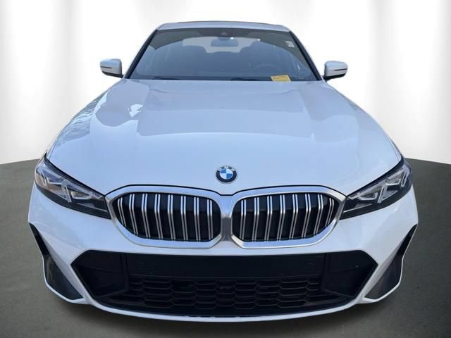 Used 2023 BMW 330i Sedan w/ M Sport Package RWD image 7