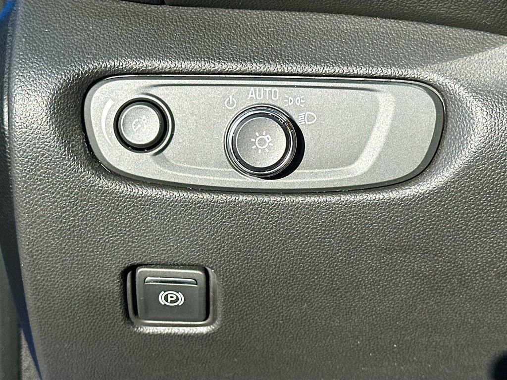 Used 2019 Chevrolet Blazer LT image 10