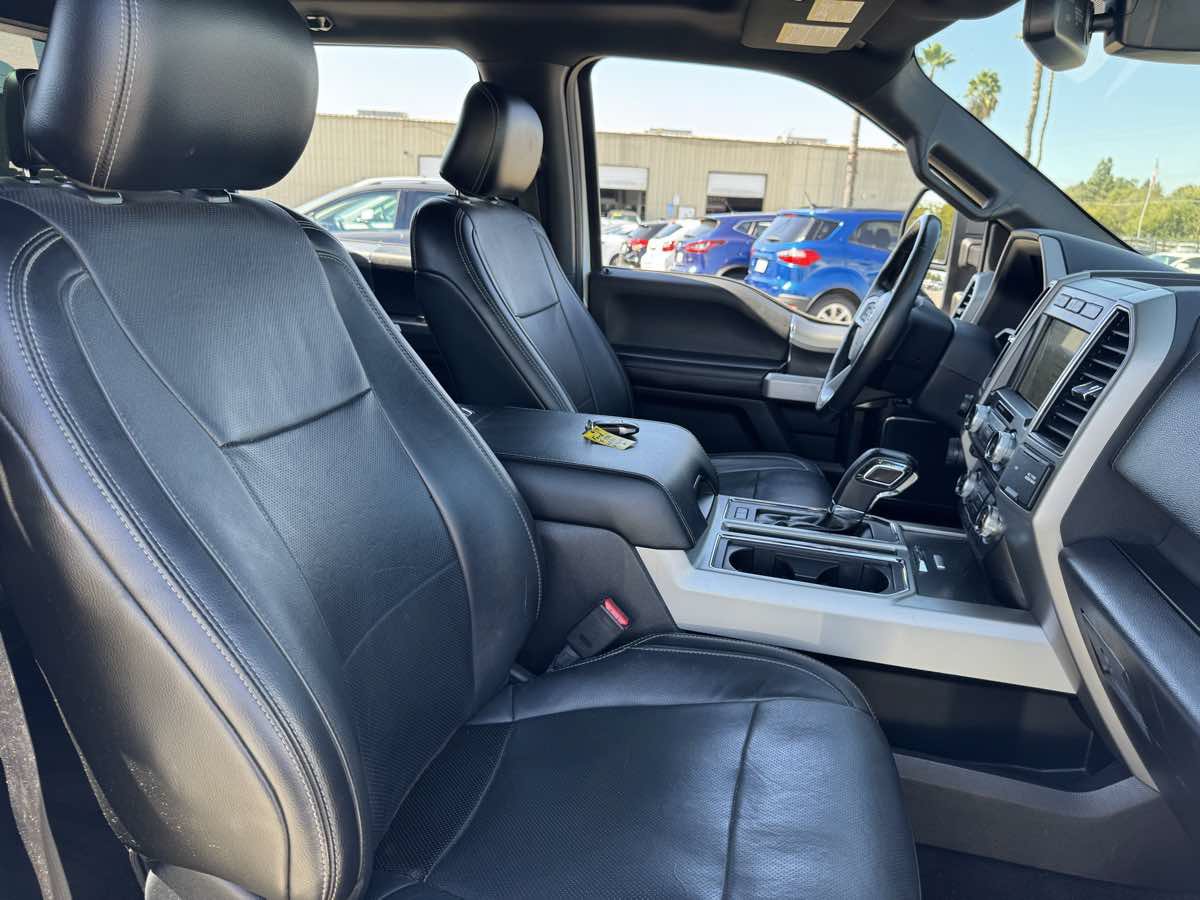 Used 2017 Ford F150 Lariat w/ Equipment Group 502A Luxury AWD/4WD image 15