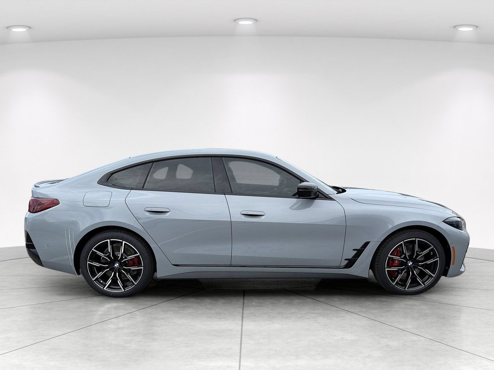 New 2026 BMW 430i xDrive w/ M Sport Package AWD/4WD image 3