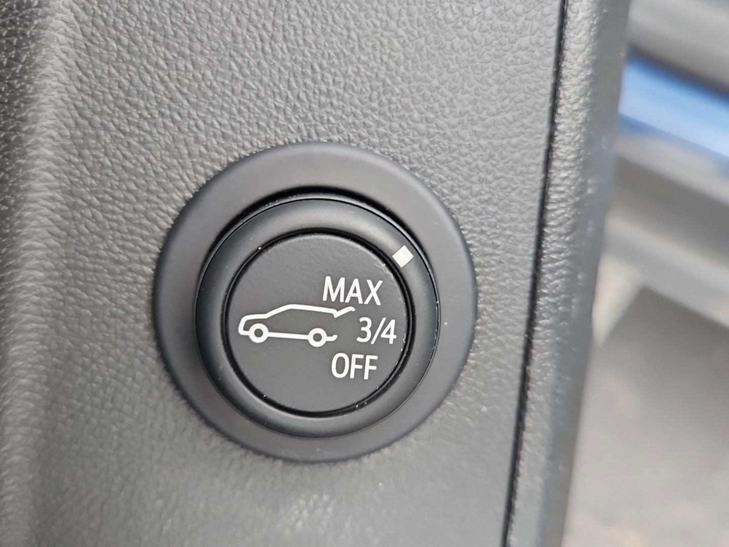 Certified 2024 Chevrolet Equinox LT AWD/4WD image 24