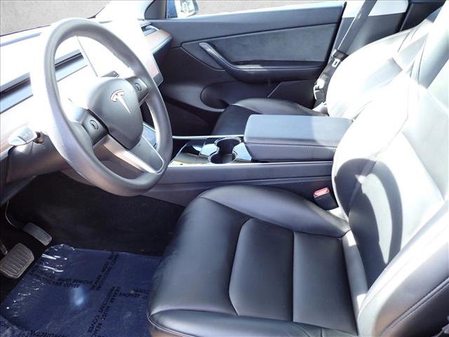 Used 2021 Tesla Model Y Long Range image 12