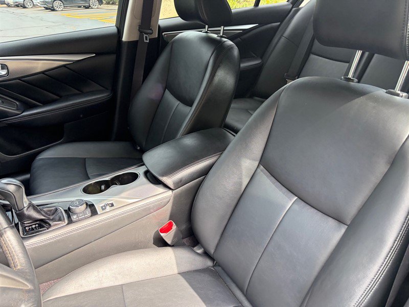 Used 2015 INFINITI Q50 Premium w/ Navigation Package AWD/4WD image 25