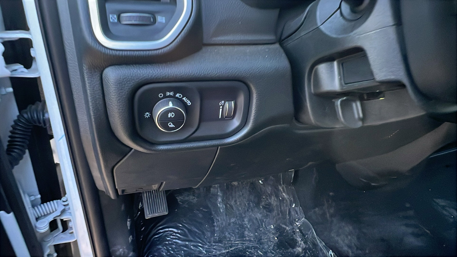 Used 2025 RAM 2500 Big Horn image 24