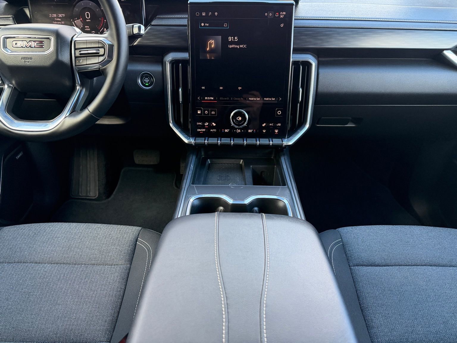 Used 2025 GMC Acadia Elevation image 19