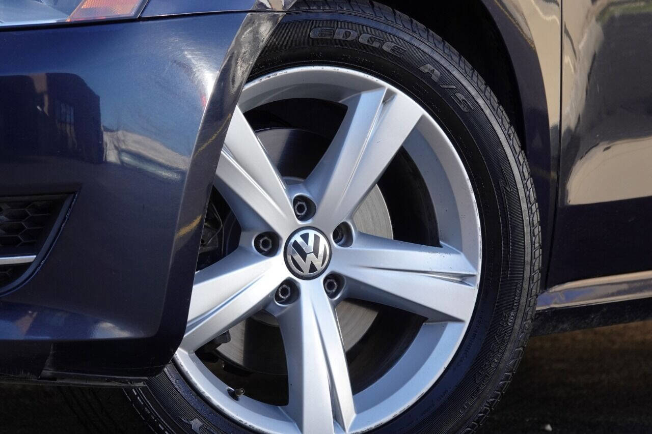 Used 2012 Volkswagen Passat 2.5 SE FWD image 10