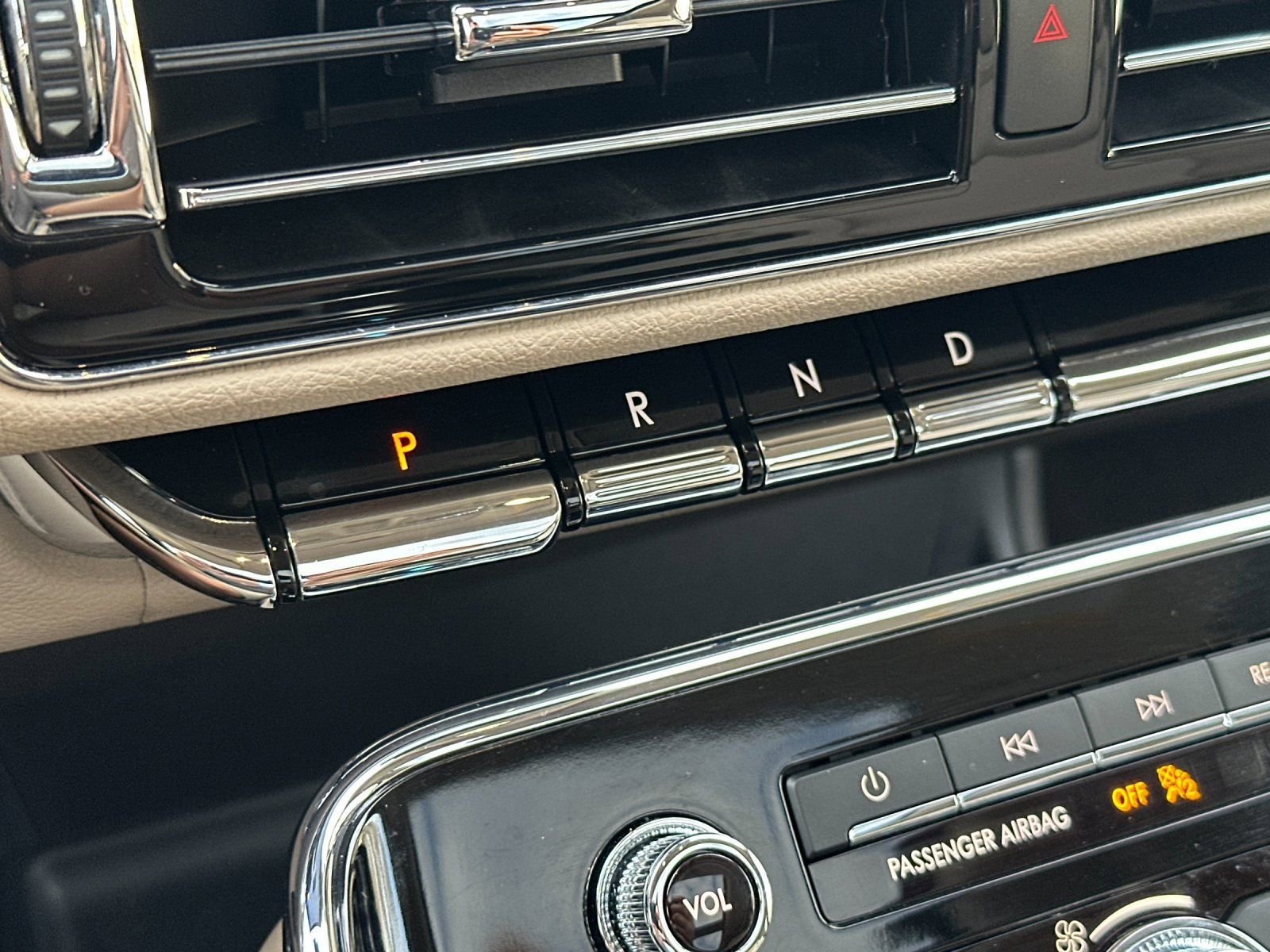 Used 2024 Lincoln Navigator L Reserve AWD/4WD image 27