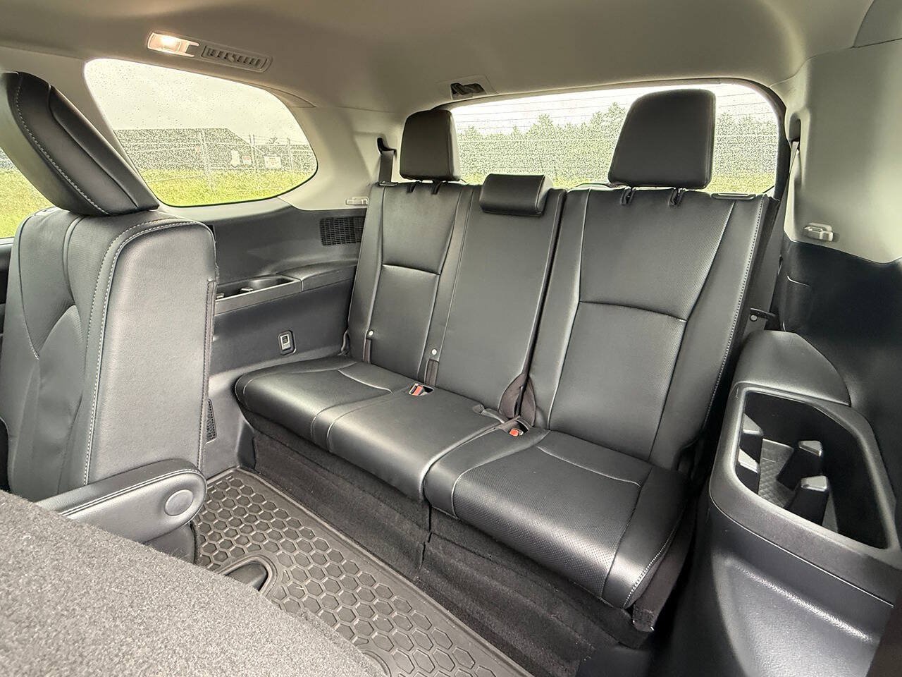 Used 2025 Toyota Grand Highlander AWD Hybrid image 14