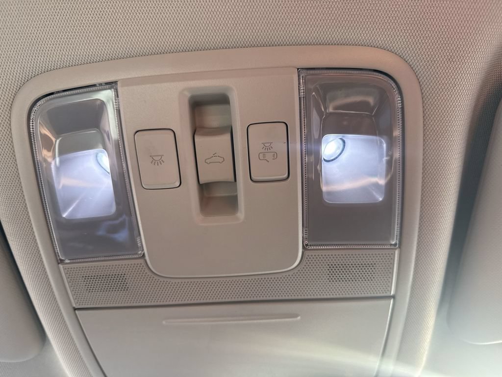 Used 2024 Kia Soul EX w/ Option Group 015 FWD image 12
