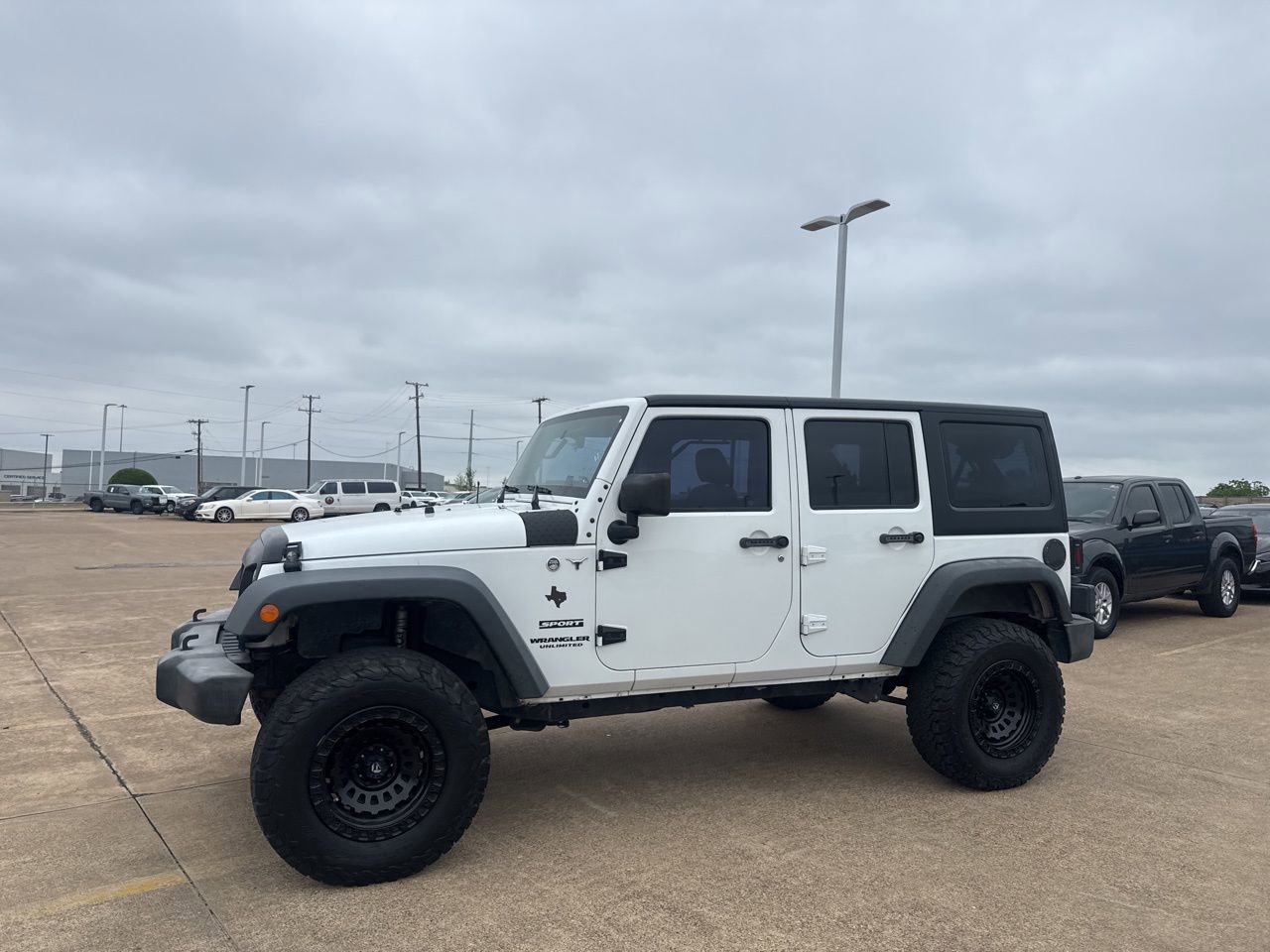 Used 2017 Jeep Wrangler Unlimited Sport AWD/4WD image 9