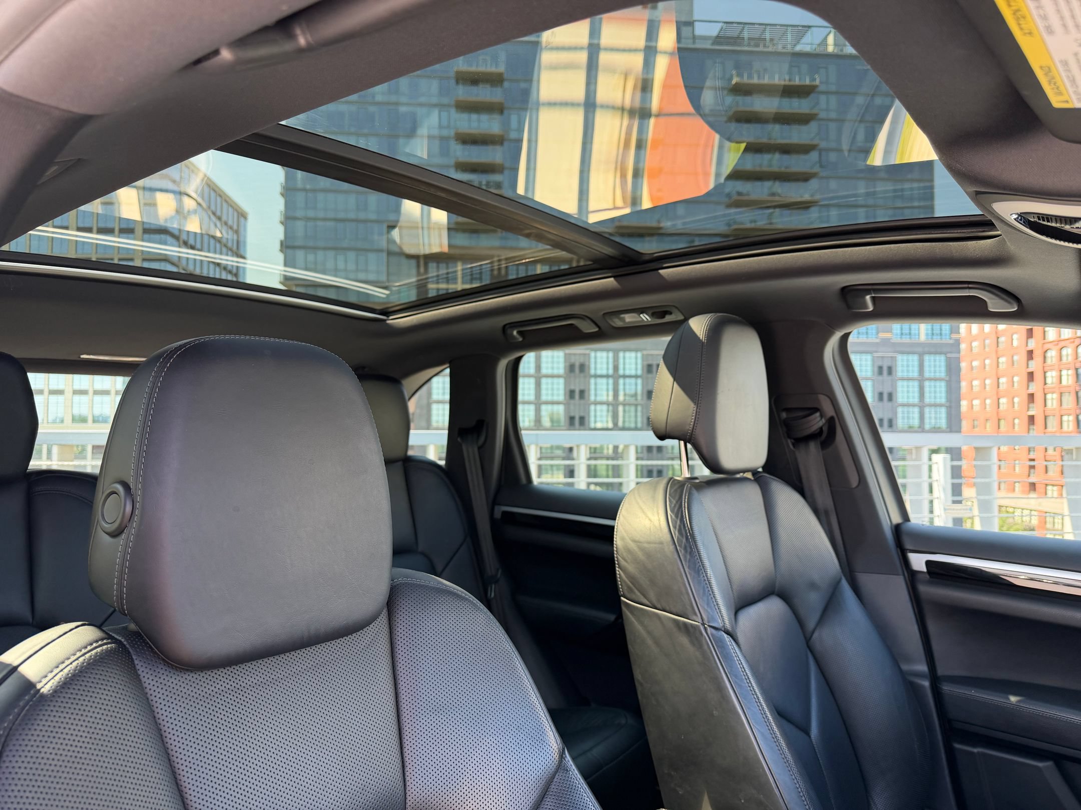 Certified 2018 Porsche Cayenne S Platinum AWD/4WD image 16