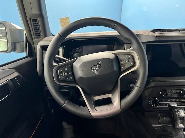Used 2024 Ford Bronco Badlands image 39