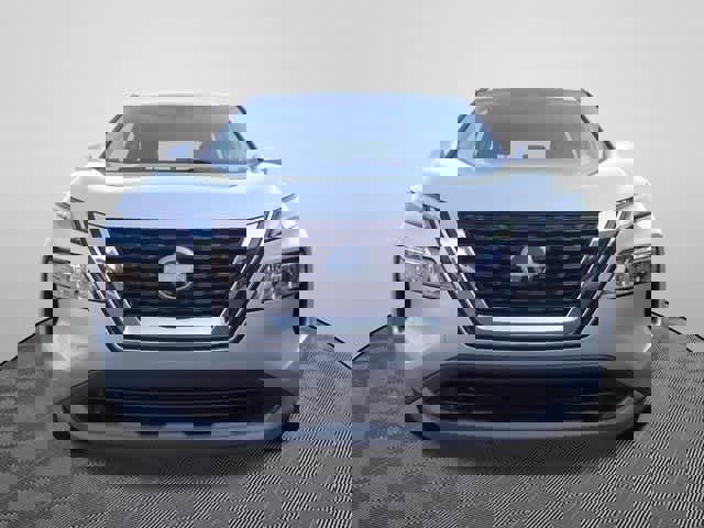 Used 2023 Nissan Rogue SV image 5