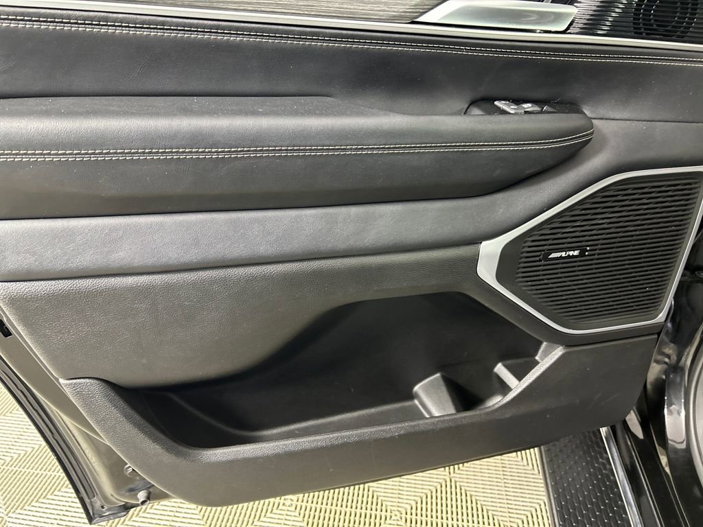 Used 2024 Jeep Wagoneer Series III image 17