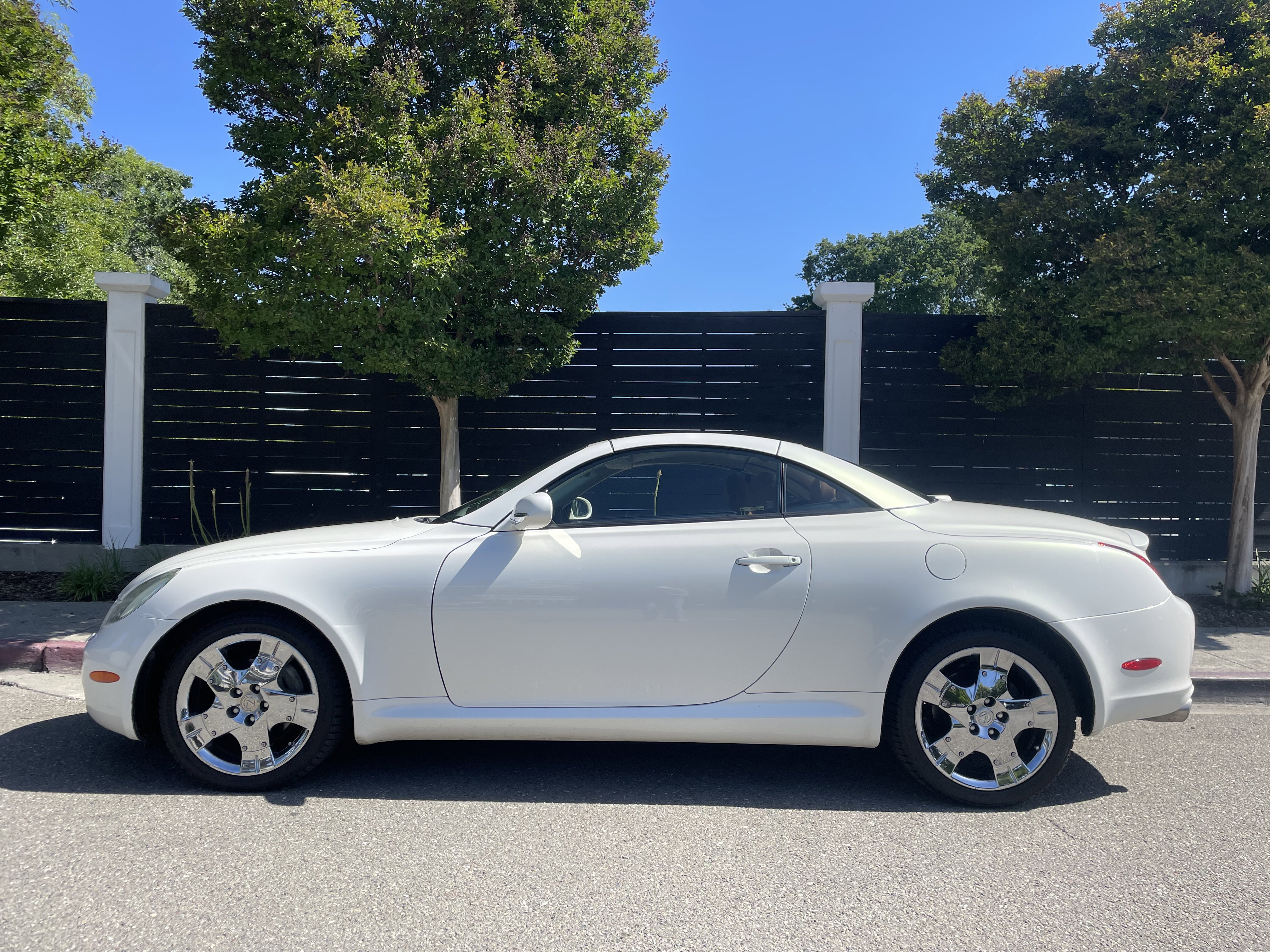 Used 2005 Lexus SC 430 Convertible image 1