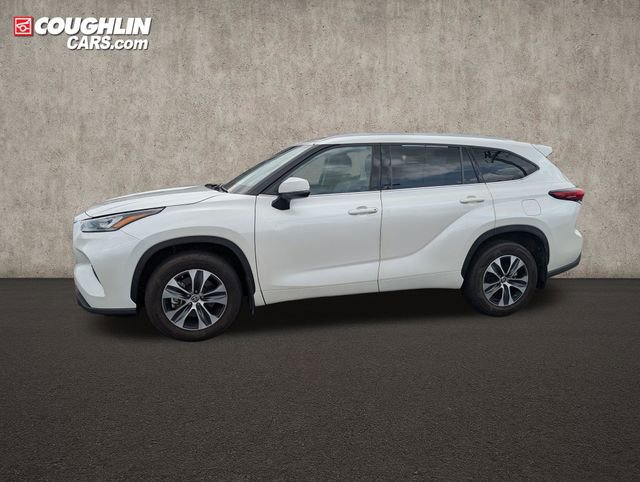 Used 2020 Toyota Highlander XLE AWD/4WD image 26