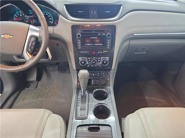 Used 2017 Chevrolet Traverse Premier image 11