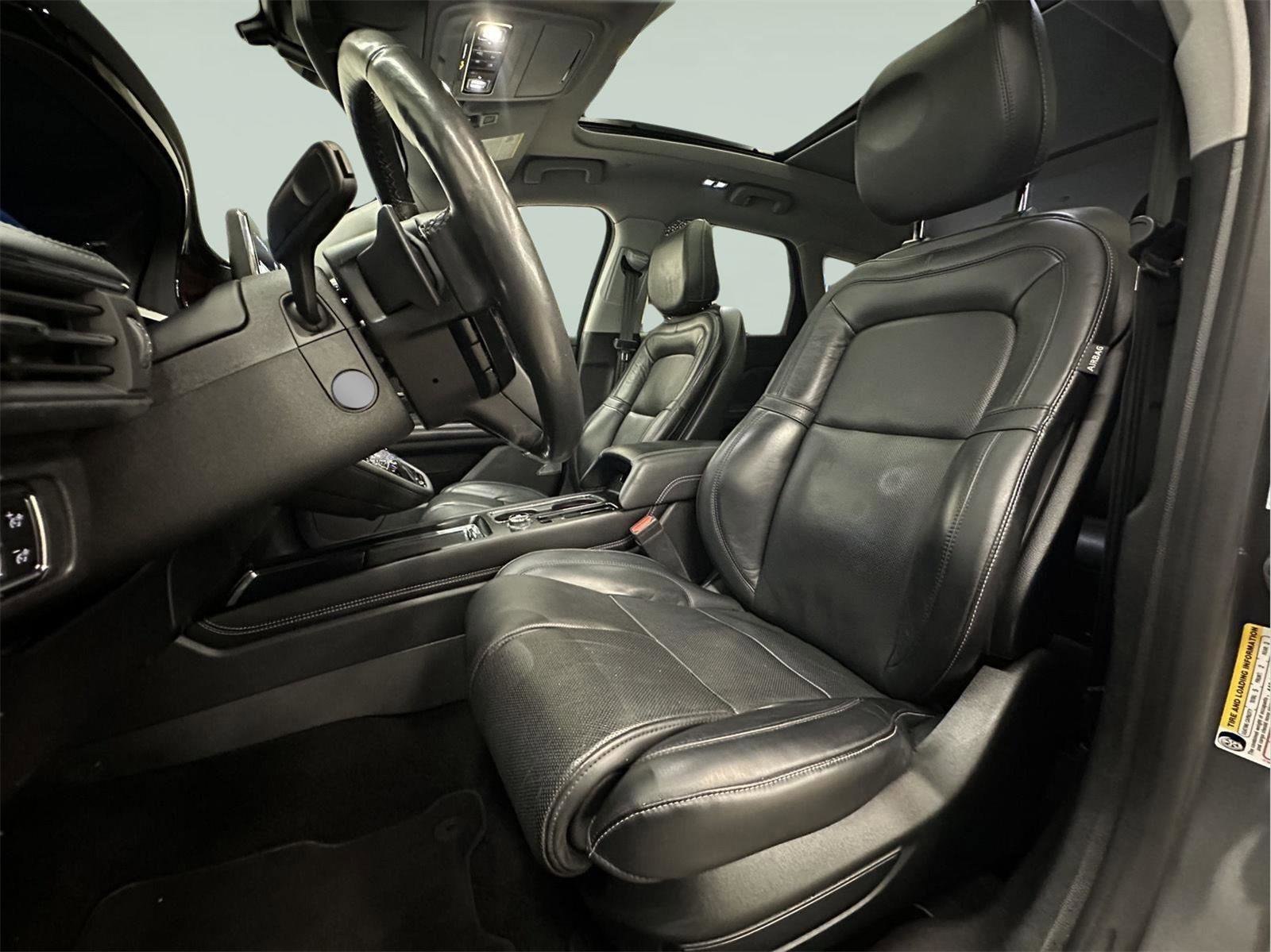 Used 2022 Lincoln Corsair Reserve w/ Equipment Group 201A image 20