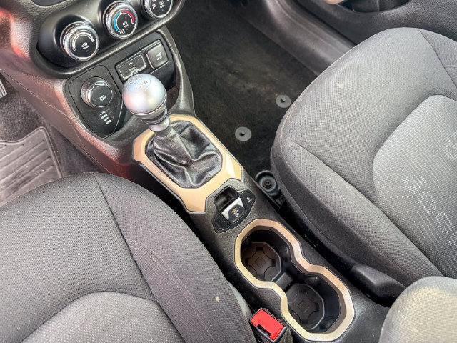 Used 2017 Jeep Renegade Sport w/ Power & Air Group AWD/4WD image 17