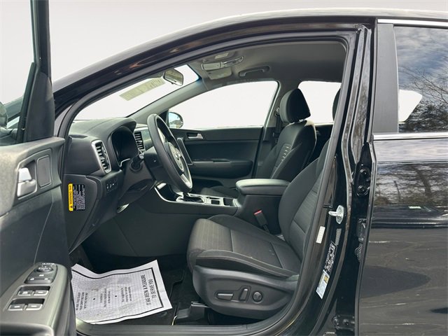 Used 2022 Kia Sportage LX w/ LX FWD Value Edition Package image 9