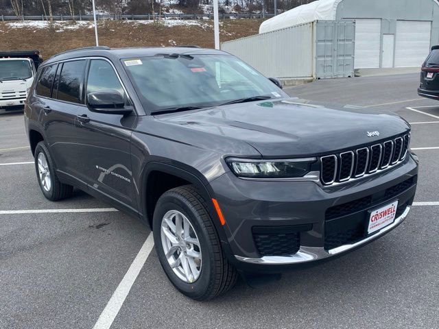 New 2025 Jeep Grand Cherokee L Laredo image 2