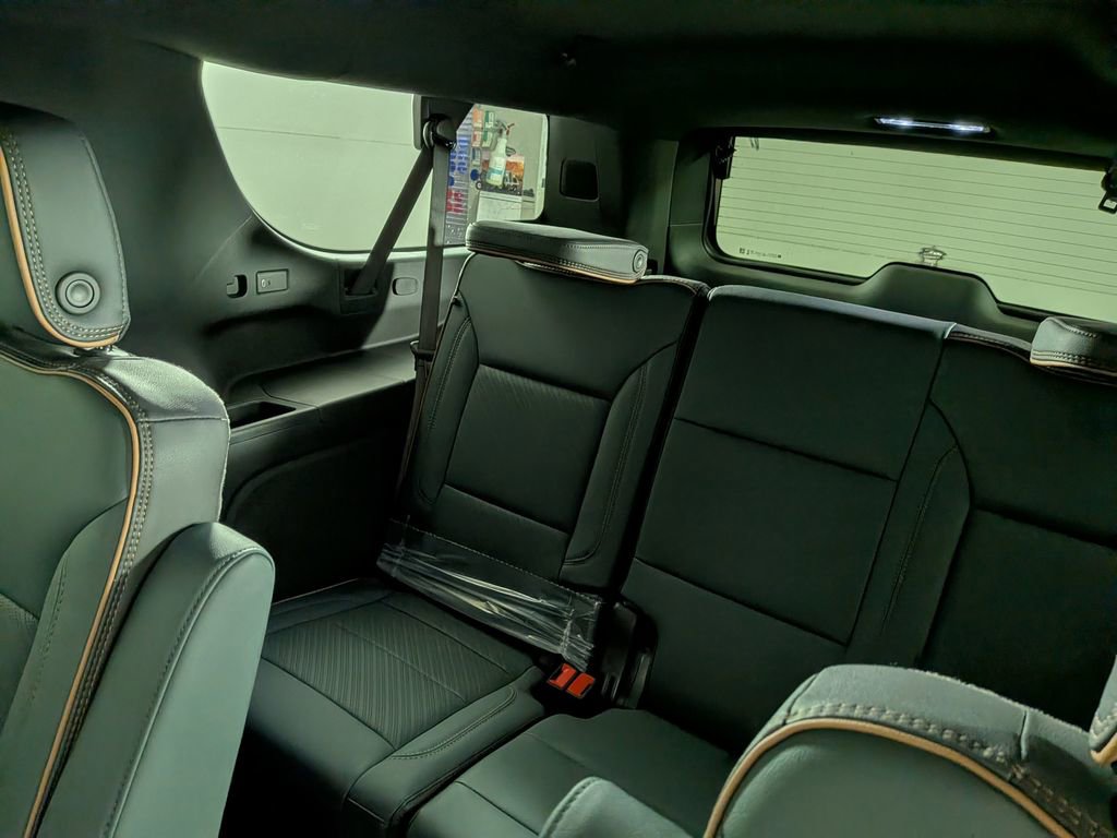 New 2026 GMC Yukon XL AT4 image 35