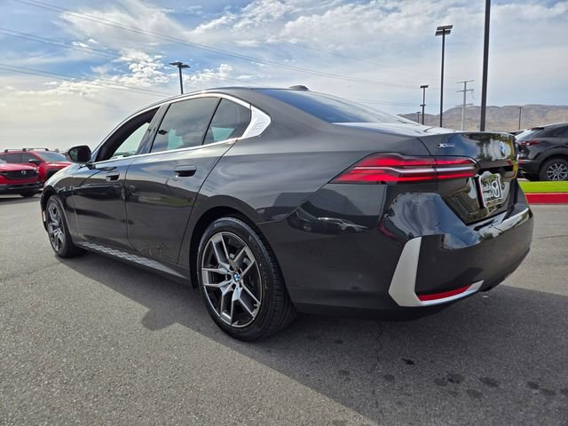 Used 2026 BMW 530i xDrive AWD/4WD image 4