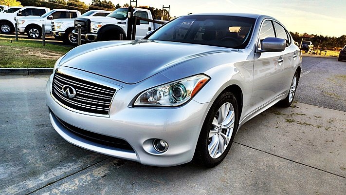Used 2011 INFINITI M37 w/ Premium Pkg RWD image 5