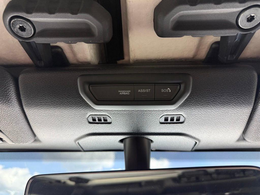 Used 2023 Jeep Gladiator Willys image 16