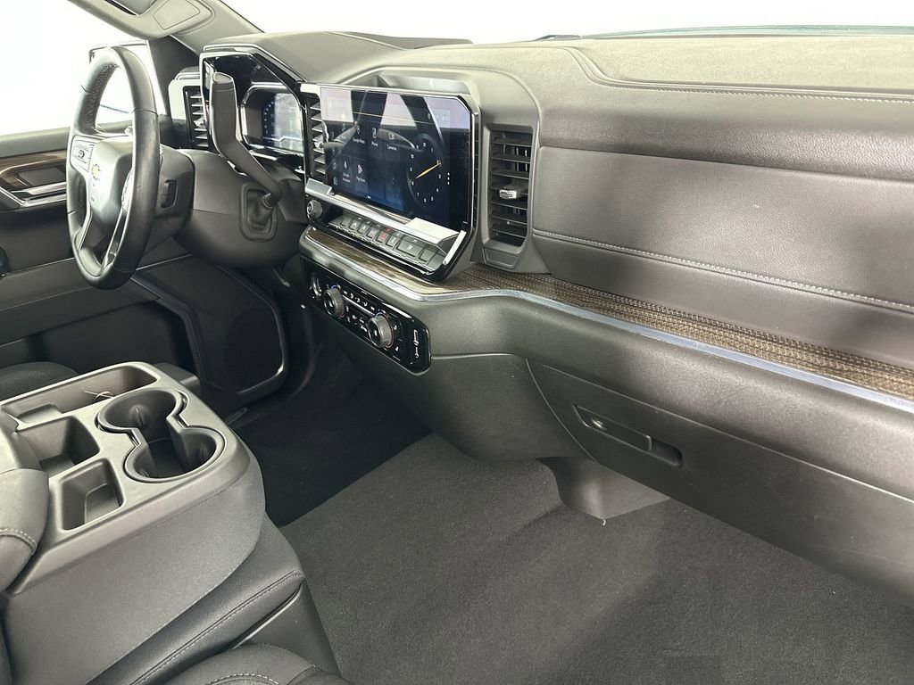 Used 2024 Chevrolet Silverado 1500 LT image 29