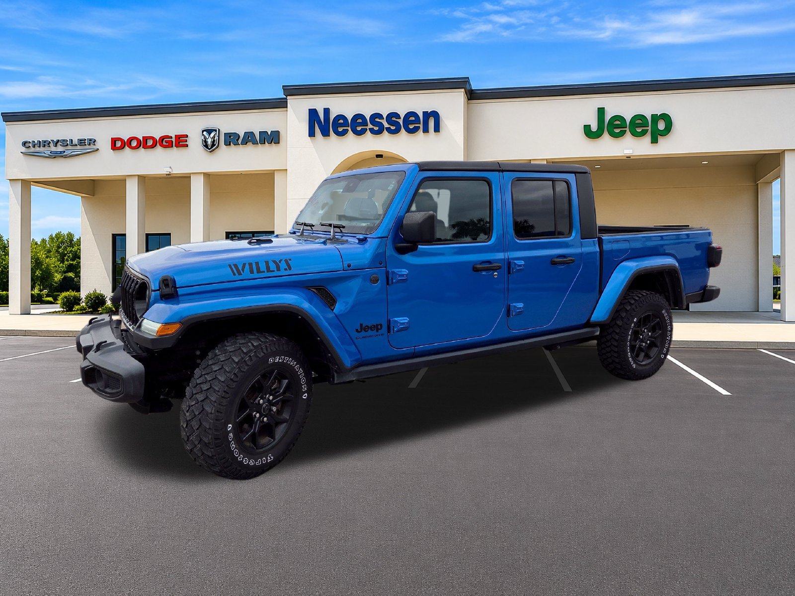 Used 2024 Jeep Gladiator Sport AWD/4WD image 3