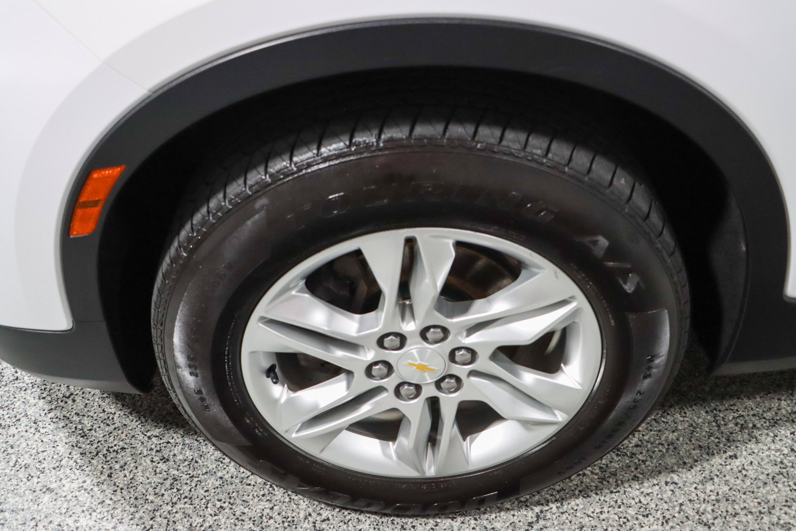 Used 2019 Chevrolet Blazer LT w/ Sound & Technology Package FWD image 11