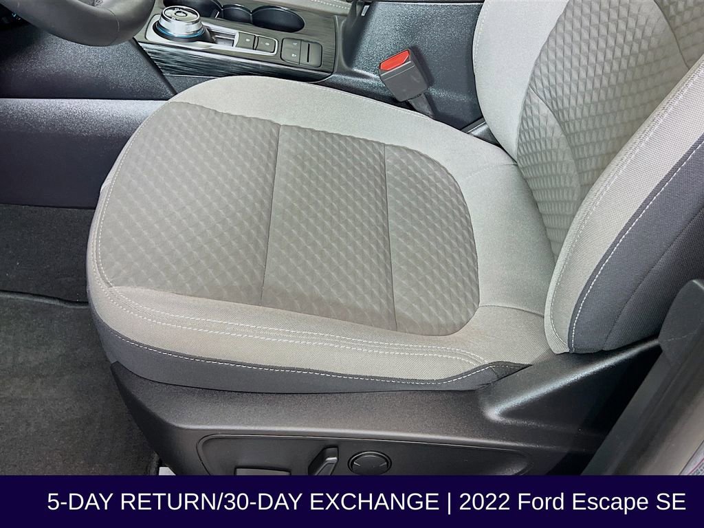 Used 2022 Ford Escape SE w/ Convenience Package FWD image 24