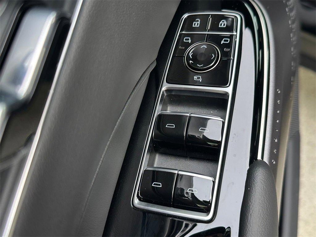 New 2026 Cadillac Lyriq Luxury image 21