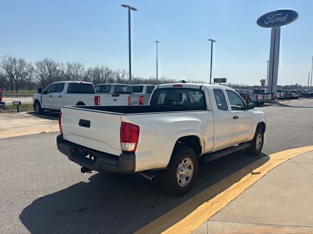 Used 2016 Toyota Tacoma SR w/ Exterior Package image 5