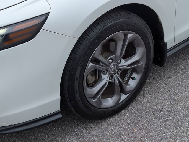 Used 2023 Honda Accord EX image 11