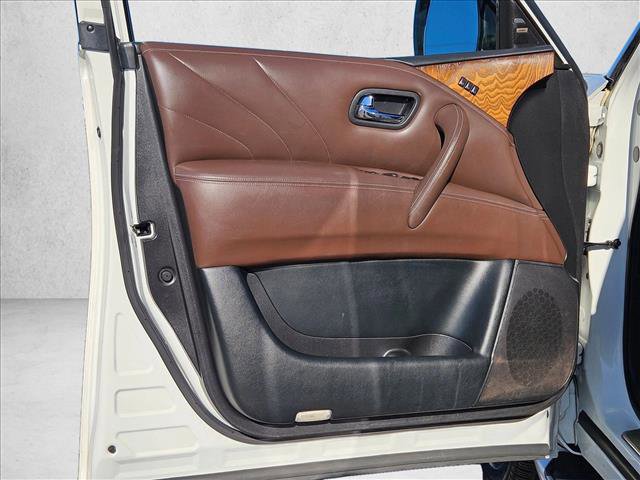 Used 2015 INFINITI QX80 4WD w/ Limited Package image 10