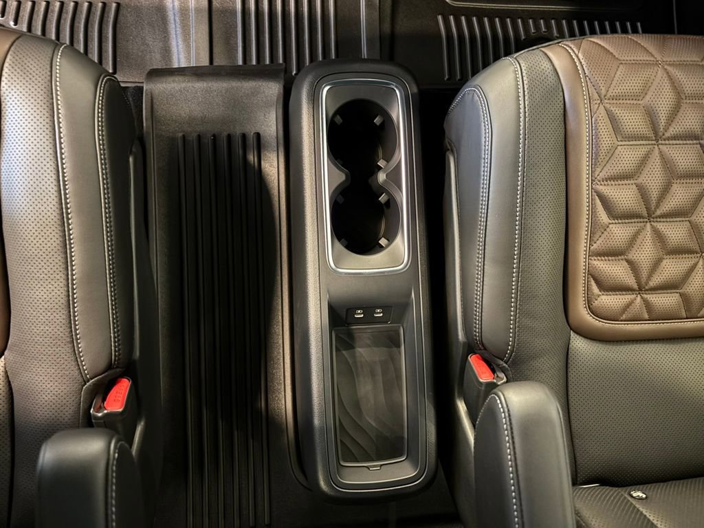 New 2026 Nissan Armada Platinum image 28