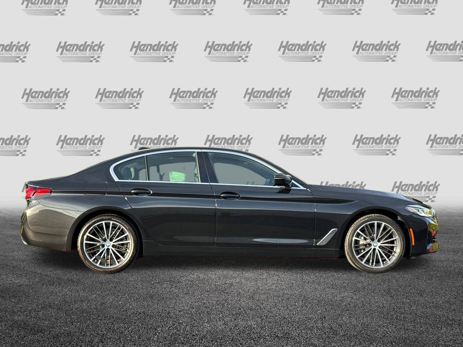 Certified 2023 BMW 530i w/ Premium Package image 3