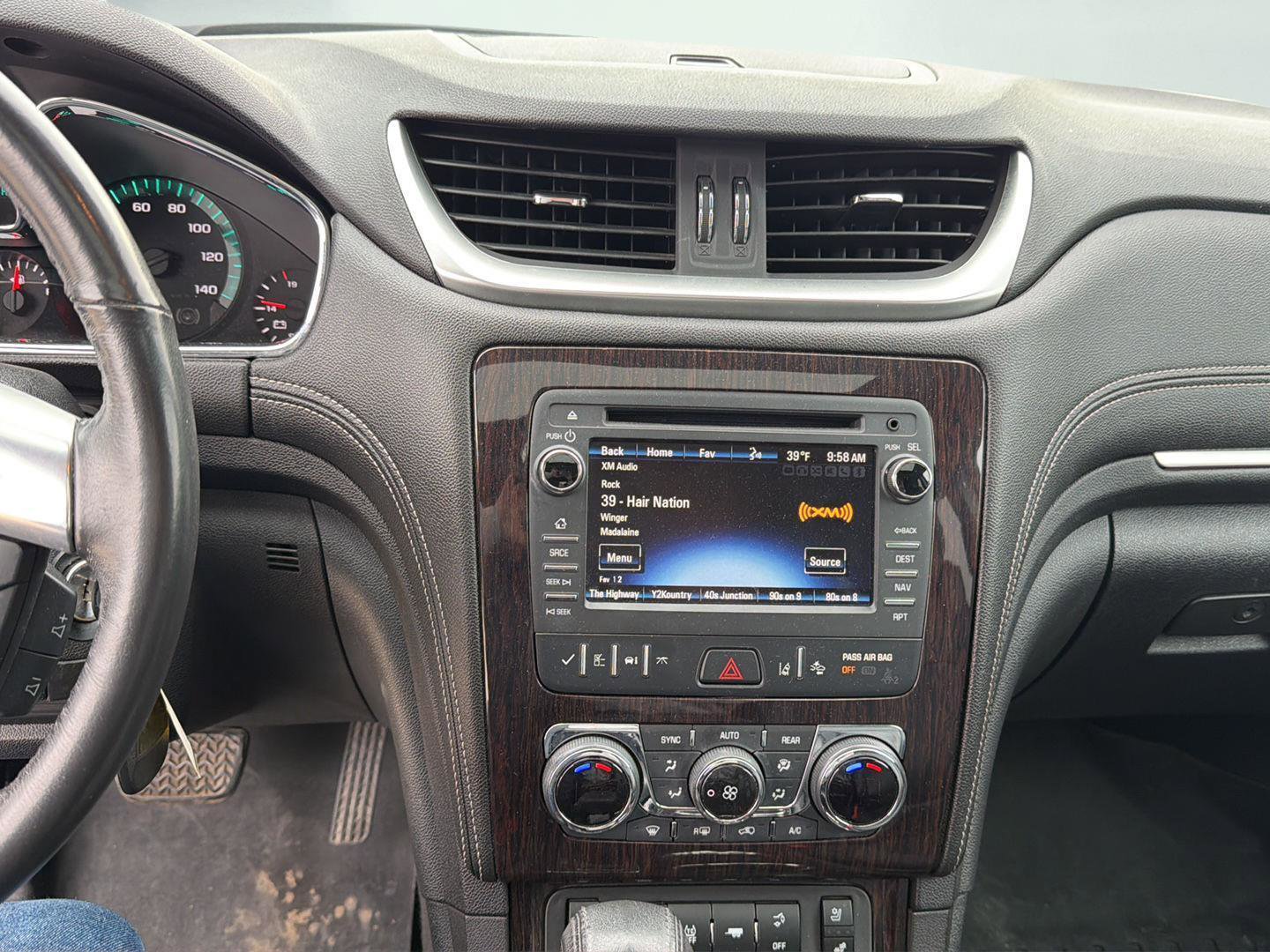 Used 2017 Chevrolet Traverse Premier AWD/4WD image 14