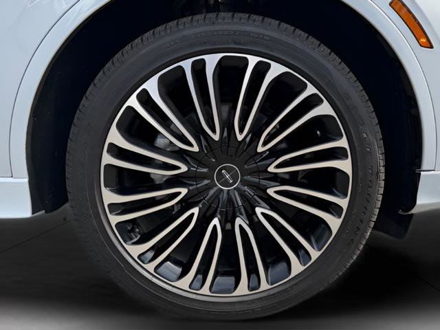Used 2025 Lincoln Aviator Black Label AWD/4WD image 33