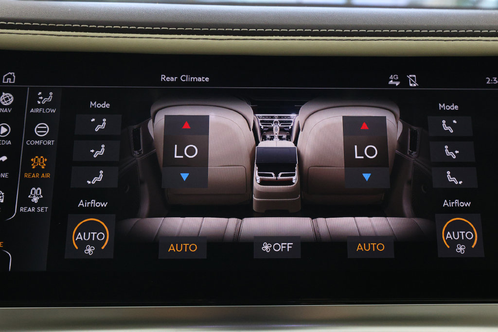 Used 2021 Bentley Flying Spur V8 AWD/4WD image 32