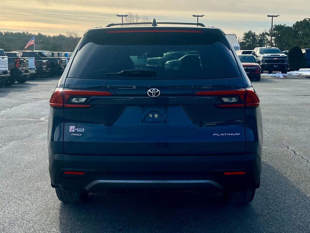 Used 2024 Toyota Grand Highlander Platinum image 4