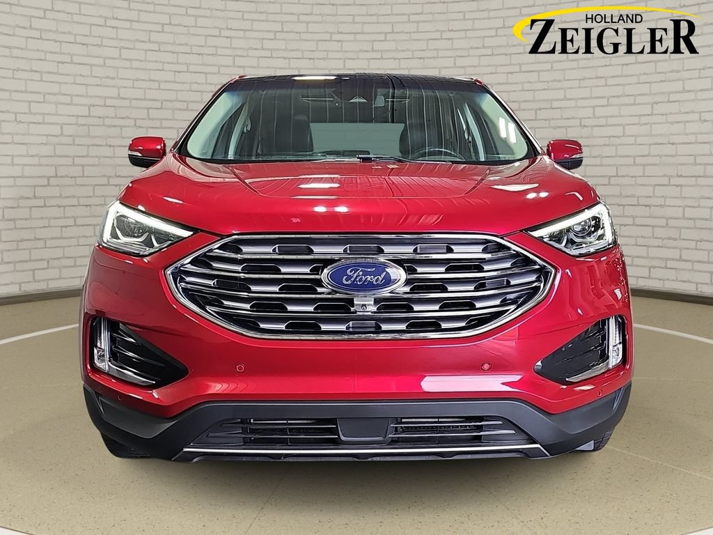 Used 2020 Ford Edge Titanium w/ Equipment Group 301A AWD/4WD image 2