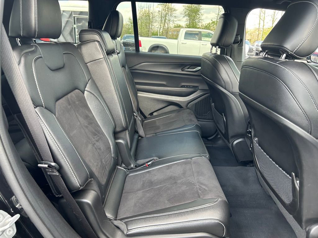 Certified 2023 Jeep Grand Cherokee L Laredo AWD/4WD image 26