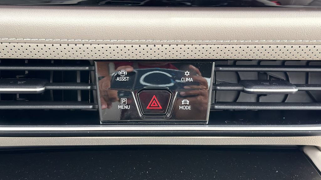 New 2026 Volkswagen Atlas SEL Premium R-Line AWD/4WD image 12