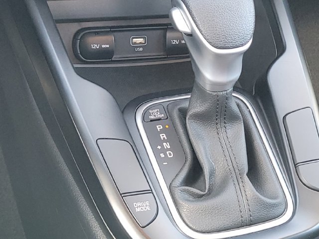 Certified 2025 Kia Soul LX w/ LX Technology Package FWD image 15