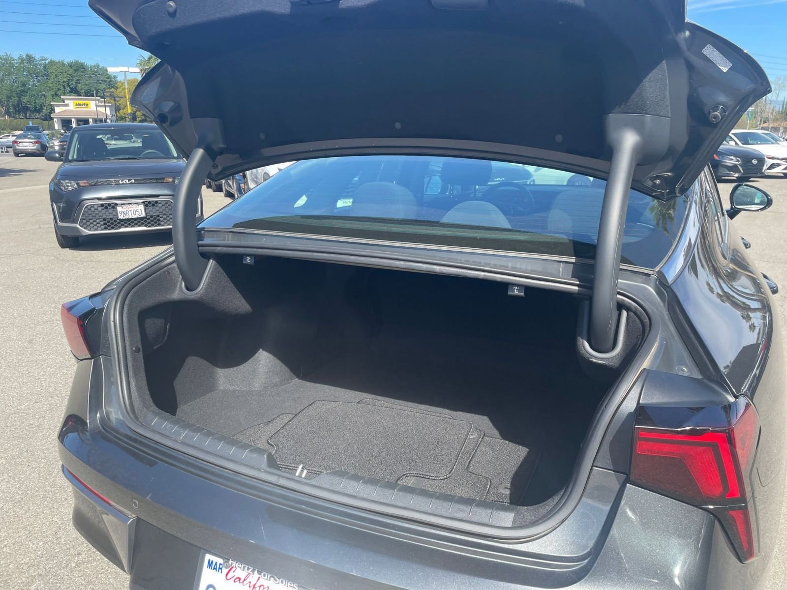 Used 2025 Kia K5 LXS FWD image 30